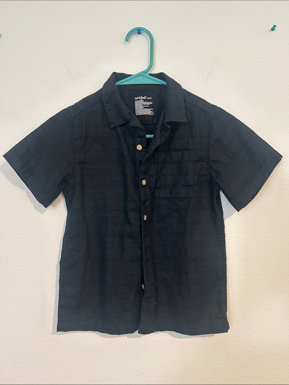 Cat & Jack Black Short-Sleeve Button-Down Shirt with Chest Pocket